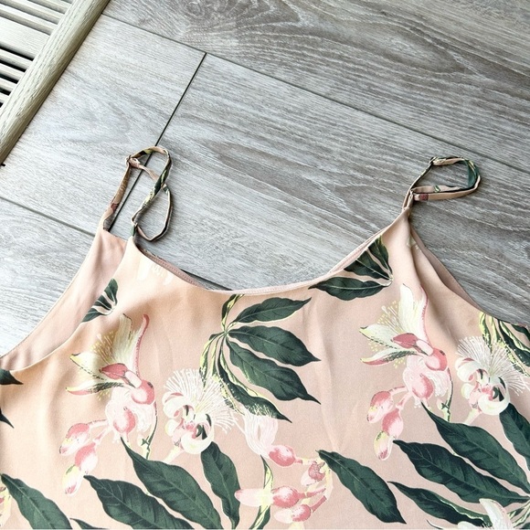 Aritzia Babaton Everly Floral Camisole In  Roebuck Salmao - Picture 14 of 16